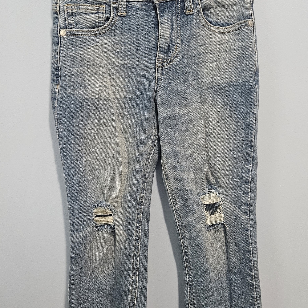 Art Class Distressed Blue Jeans